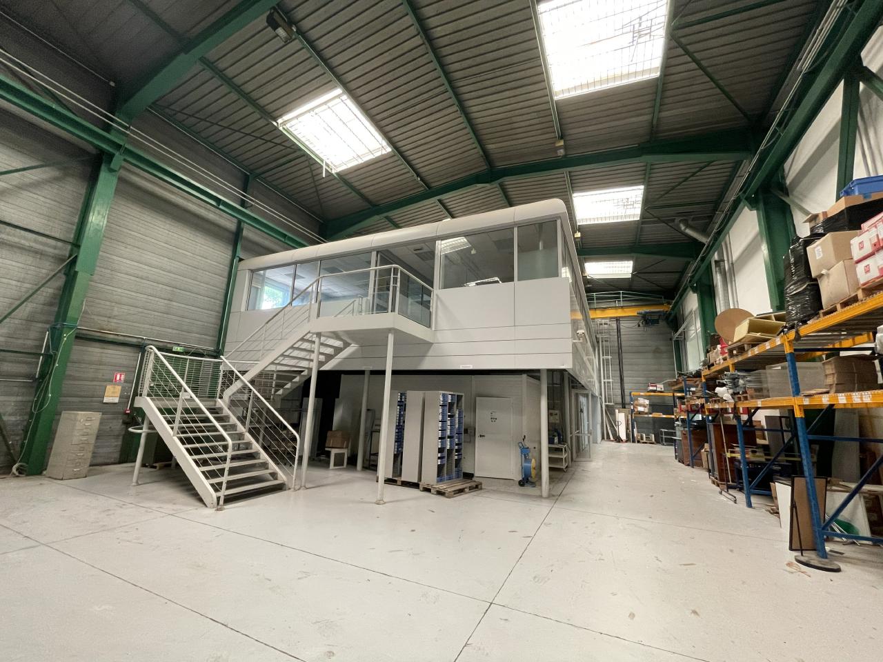 Local d'activité Montigny-le-Bretonneux 2122m² Vente local d'activité Montigny-le-Bretonneux Yvelines OVACT2423127 10